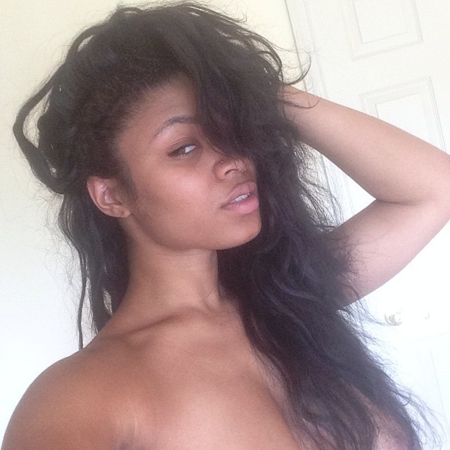 ashleyzee1:  Bonjour à tous 👋☺️