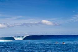 surfahh:  canyoulienexttoher:  ∞  -  .
