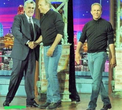                     2x7  Kevin Costner&gt;’That Bulge!’