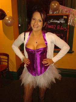 sarahb20:  my outfit for burlesque party