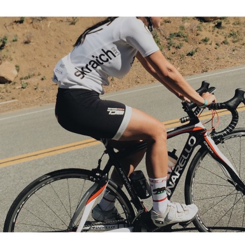 charliee1972: “Ummmm , this is not a recovery ☕️ride …”instagram.com