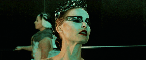 livingthegifs:Black Swan (2010)By: thejennire ✦Send your request [x]✦