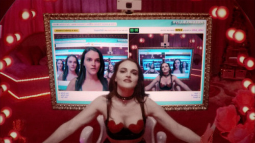 fourframesatatime: Cam (2018) Dir. Daniel Goldhaber, Cin. Katelin Arizmendi“You don’t want to see st