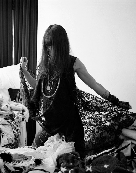 theaceofhz:  Bat For Lashes. Photographer: Cat Stevens.