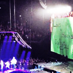 tommosloueh:  “Louis is Harry’s infinity”, 2 4/09/15 