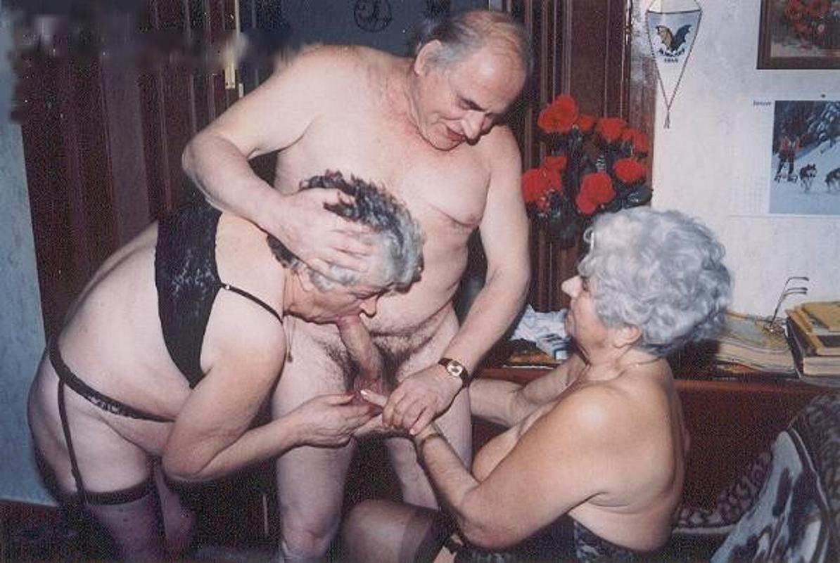 Порно Старые Немки 1988