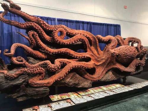 Sex blondebrainpower:Giant Octopus Sculpture pictures