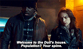 wayverlyhaught:WynDolls in 3x01: ‘Blood Red and Going Down’