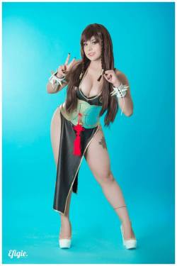 cosplayandgeekstuff:    Karen Gallegos (Mexico) as Chun-Li. Photo I by:  Efigie Fotografía     &lt;3