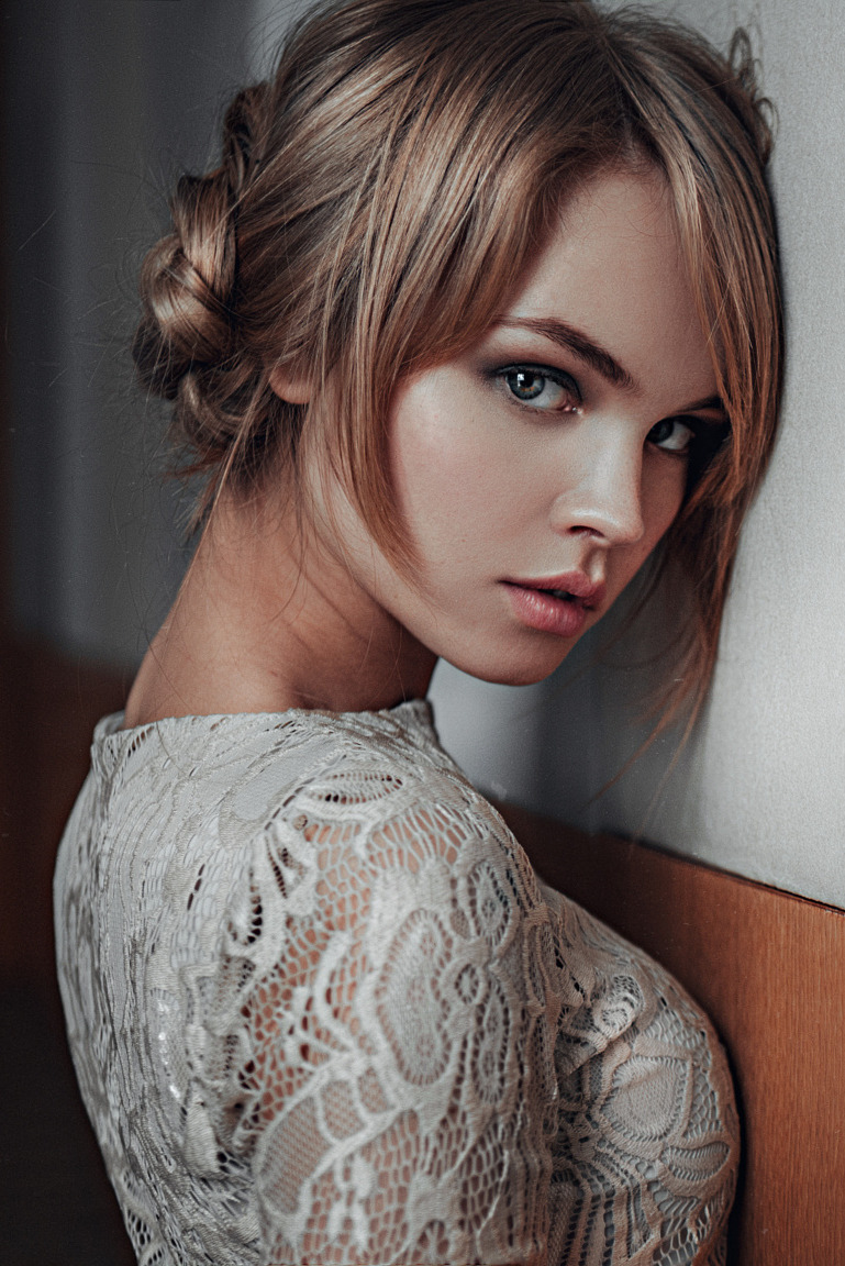 sensuoussirens:  needlefm:  © ÐÐµÐ¾ÑÐ³Ð¸Ð¹  Ð§ÐµÑÐ½ÑÐ´ÑÐµÐ²