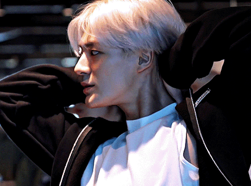 JENO'the Bat' Dance Practice