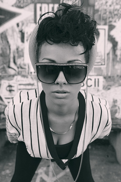 fashionpassionates:  Get yours: CHAIN DRAPE SUNNIES Shop FP | Fashion Passionates