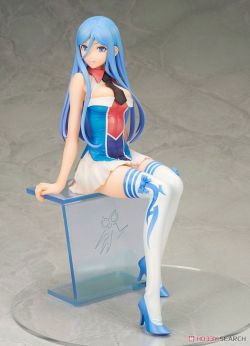 Doesn’t look much like Takao, bigger breasts, hair down just makes her look like a random character.Doesn’t make me want it though, fugg that’s a great figure.