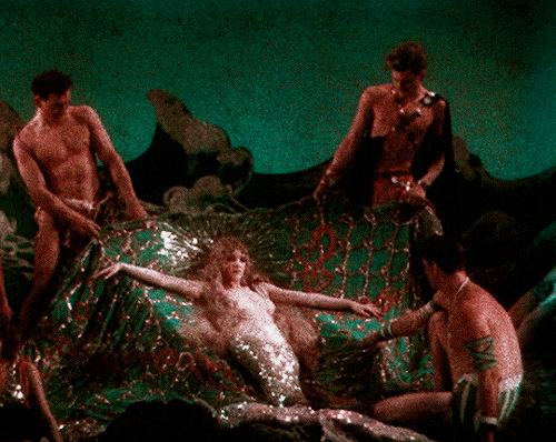 Glorifying The American Girl (1929) Dir.Millard Webb