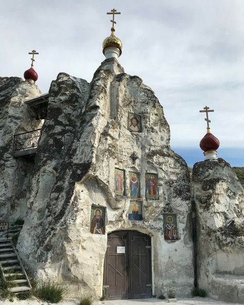 orthodoxy-and-autocracy:Savior Convent in Voronezh region, Russia.