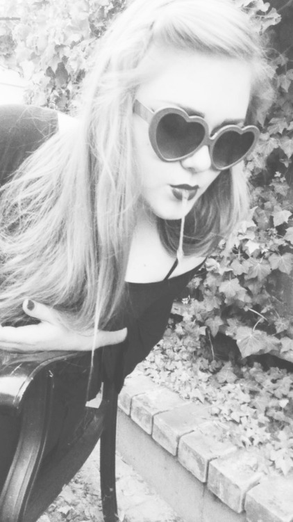 witchbitch:  never let this photograph of me die please