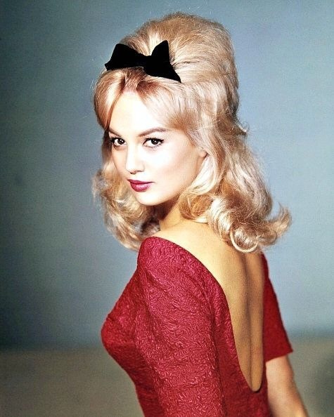 glamorousvintagesoul:  French actress Mylène Demongeot with her hair in a bouffant style, photo by Sam Lévin, 1961   Glamorous❤Vintage❤Soul