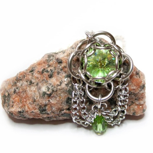 Another captive crystal necklace in my #etsy shop: Chainmaille peridot captive crystal pendant neckl