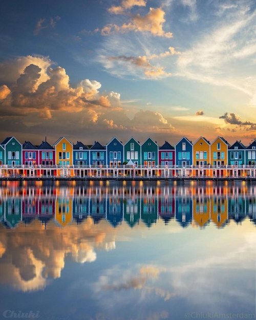 rosiesdreams:Waterfront colours. Houten, Utrecht, Netherlands. By  chiukiamsterdam