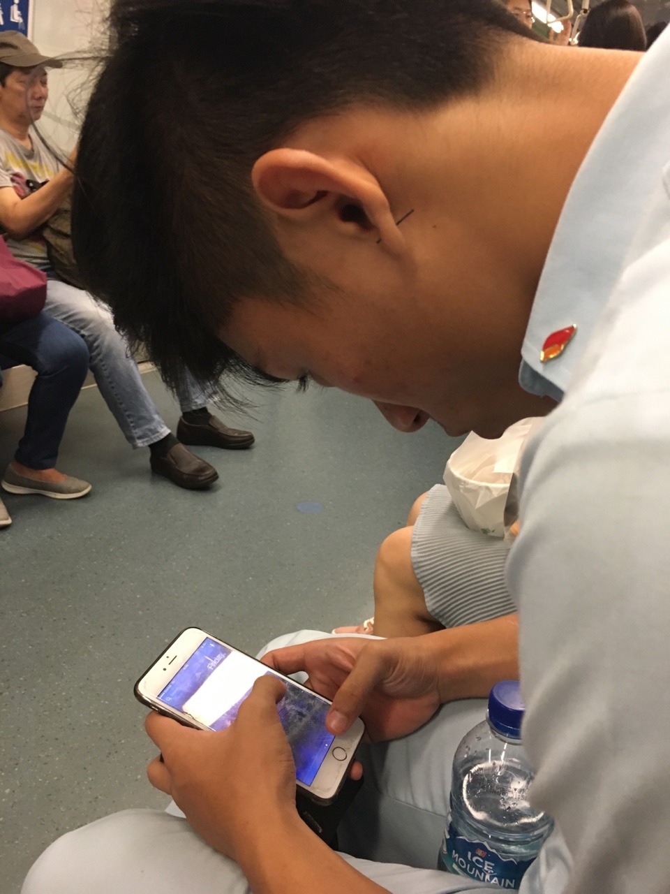 uniboysg:  Tired college student, I guess he burned out while studying for his As…😔😔😔