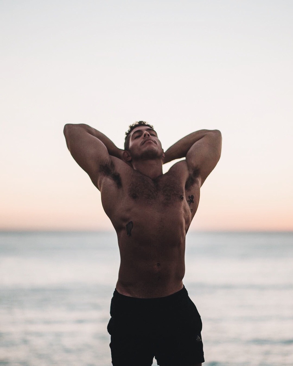 luz-natural:No caption needed @matthewadamo by @dionnucifora