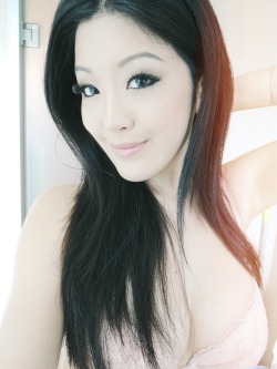 asian-girls:  http://stephhunnyx3.tumblr.comIG: @stephhunnyx3
