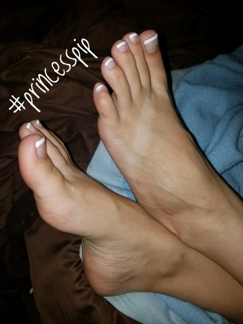 princesspipsperfect10: The white tips are out of character for me. I don’t recognize my own feet!