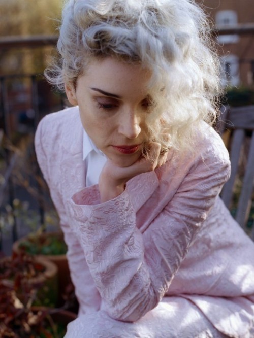 tinyhomosexual:tracetheandes:Annie Clark for Wonderland Magazinepetit-pavot