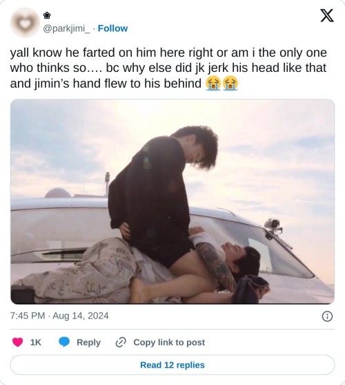 yall know he farted on him here right or am i the only one who thinks so…. bc why else did jk jerk his head like that and jimin’s hand flew to his behind 😭😭 pic.twitter.com/rmOvEBgVXj
— ❀ (@parkjimi_) August 14, 2024