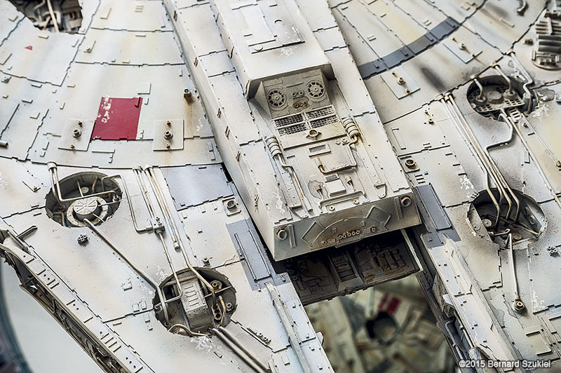gameraboy:  Ridiculously detailed papercraft Millennium Falcon by Bernard Szukiel