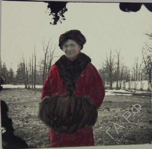 Grand Duchesses Maria and Anastasia of Russia. (x)