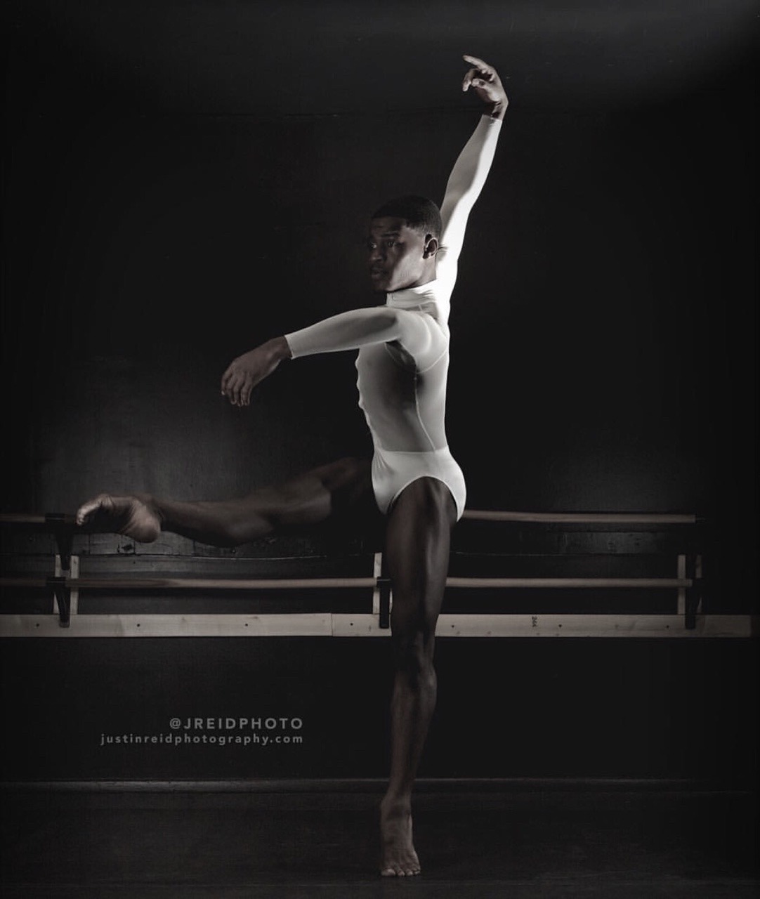 ohthentic:  pas-de-duhhh: Kevin Tate dancer at Abraham.In.Motion Photographed by