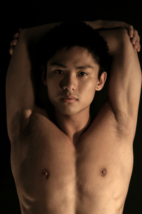 latinbaroque:  Thai love. 