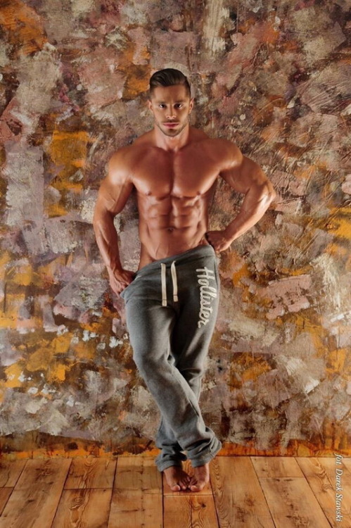 hunks4you:  hunks4you.tumblr.com/ Say Something Send Something