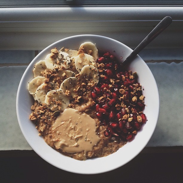 iamnotover:  The best of oatmeal for April  