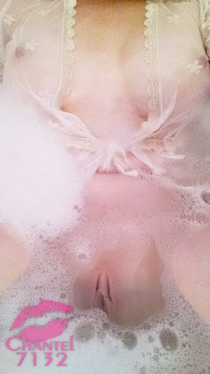 Porn Pics chantel7132:  Bath time— bring on the bubbles!