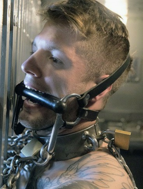 securedbysteel:Slave Jimmy is so fucking hot in chains.