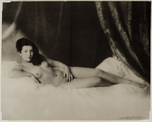 Laure Albin-Guillot, Reclining Nude (after Venus of Urbino by Titian), ca. 1935, photogravure.