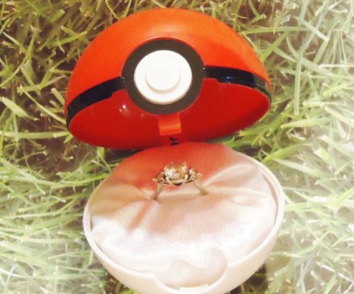 yup-that-exists:Pokémon Engagement Ring Box This Valentine’s Day you can catch the