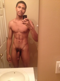 nudeselfshots-blackmen.tumblr.com post 77569030171