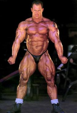 myfavoritemusclemen:  Tom Prince - 1http://myfavoritemusclemen.tumblr.com/archive