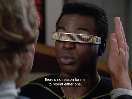 needsmorestartrek: Geordi LaForge is a treasure and don’t you forget it…