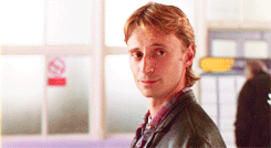 nightlyallaround:  &ldquo;Hot Stuff by Donna Summer playing&rdquo;