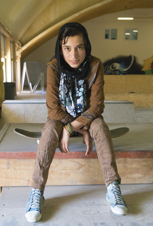 bizarro-jerry:mymodernmet:Skateistan: an Organization that Empowers Afghan Girls by Giving Them Stre