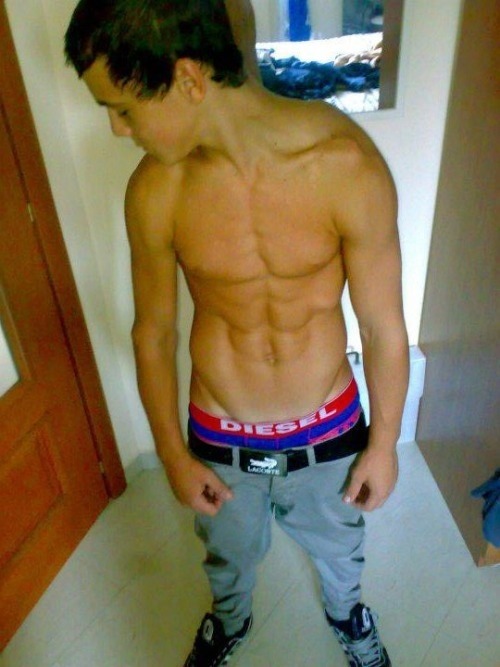 ronone:  Hot  Abs &amp; Sag