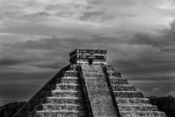 V-Six:  Chichén Itzá At Dawn. Mexico