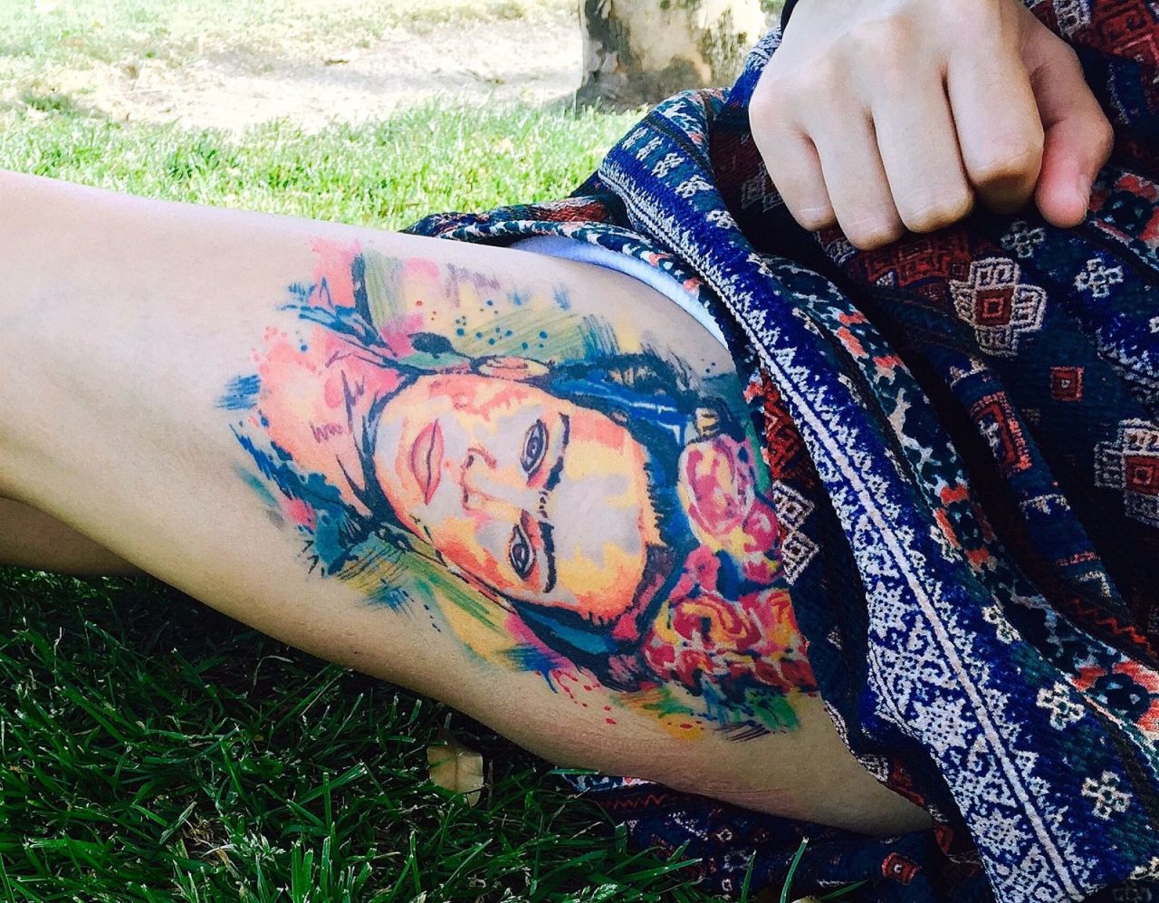 fuckyeahtattoos:  Frida Kahlo Watercolor Portrait by Patrick Thomas @ Tattoo Lounge