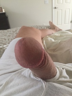 cesurfer:  A little morning wood! Any one want to lend a hand 😘✊