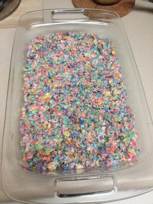 weedporndaily:  Made some cannabutter and then turned it into Fruity Pebble treats. I think Fred Flinstone would approve  Looks delicious!!!