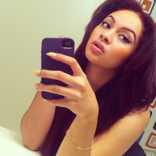 ultimatebeauties:  view more beauties→ 